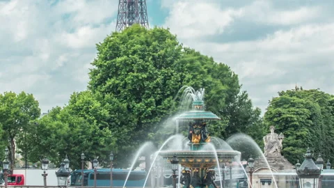 Fontaines de la Concorde on Place de la Concorde timelapse in Paris, France. Stock Footage 236926889