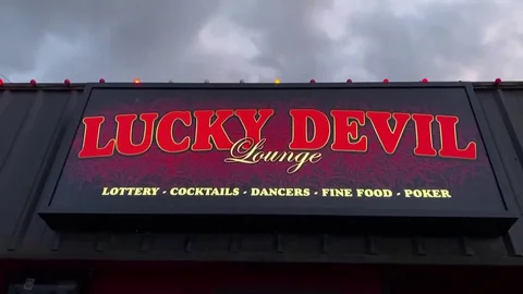 Oregon strip club pivots to preparing food, and its dancers deliver