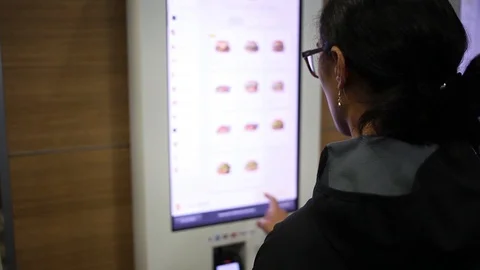 Food Ordering 스톡 동영상 106045020