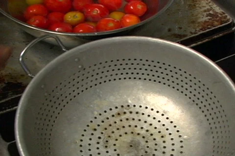 Food Prep 02 - Tomatoes 库存影片 333096