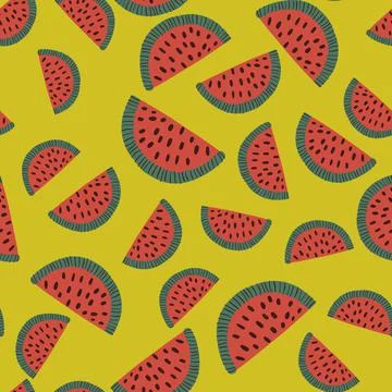 Food seamless pattern with random red watermelon slice shapes. Yellow-green b Illustrazione stock