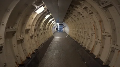 Foot tunnel slow motion Vídeos de archivo 101557796