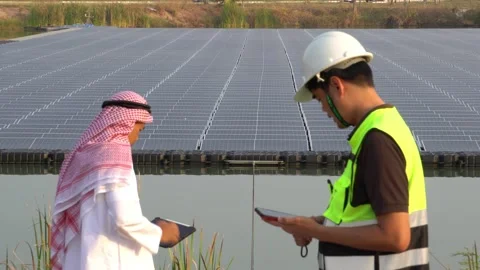 Footage 4K: Middle Eastern Arabs inspecting solar farms with engineers Stock Footage 232488207