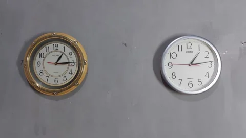 Footage of an analog quartz wall clock made in Japan Video stock 326197657