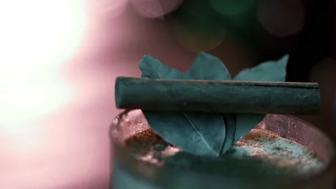 Footage of basil leaves and mint in refreshing cold drink with alcohol. Vídeos de archivo 237390928