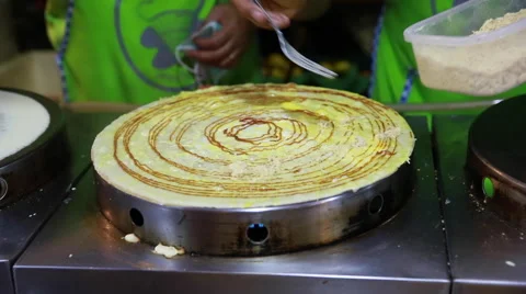 Footage of chef making crape cake Video stock 59135462