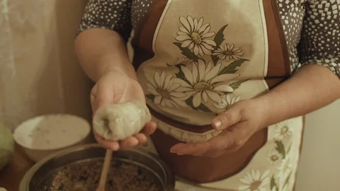 Footage of making cabbage roll. Stock-Footage 104850866