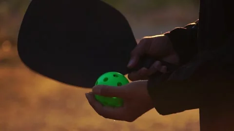 Footage Slow Motion: Pickleball player and equipment Vídeos de archivo 228678548