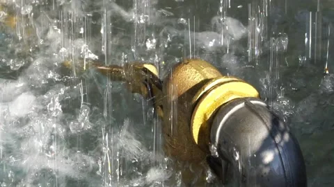 Footage Slow Motion: Ventilation and air conditioning system Stockbeeldmateriaal 165944001