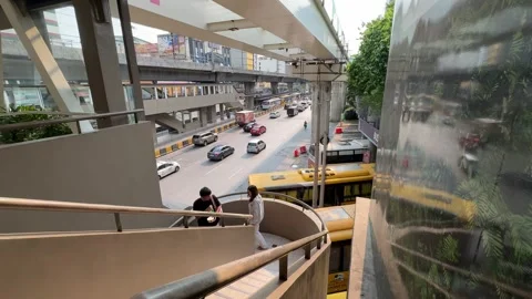Footbridge Stairs and Street View, North Avenue, Quezon City 4K 60fps 스톡 동영상 338346653