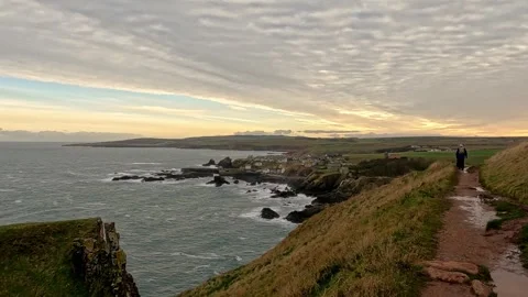 Footpath to St Abbs Head in Winter, Looking towards St Abbs Village 스톡 동영상 256586473