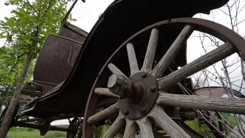 Ford Model A Rusting In Field Video stock 250300954