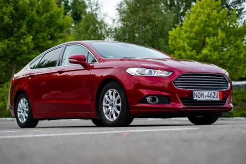 Ford Mondeo Titanium ruby red metallic paint Stock Photos