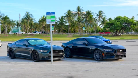 Ford Mustang 5 0 motion orbit video Video stock 344052249