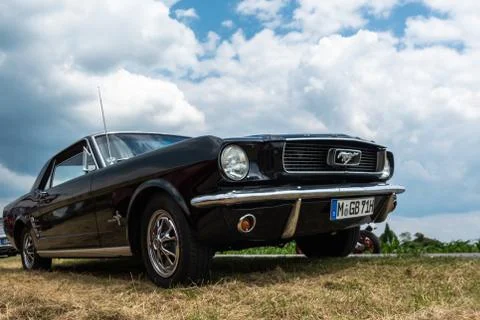 Ford Mustang Oldtimer Stock Photos
