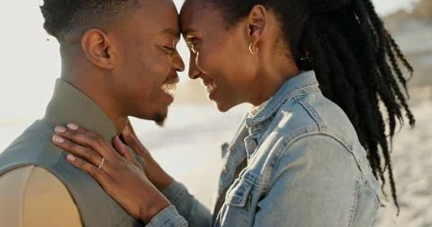 Forehead, beach and black couple with love, smile and marriage with commitment 스톡 동영상 250146251