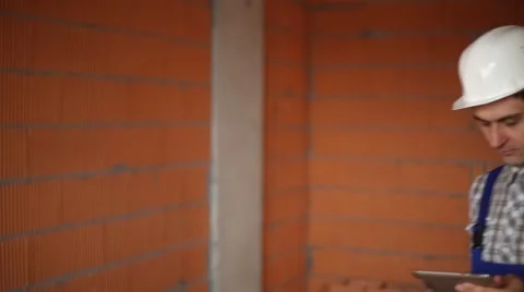 Foreman with tablet Stock Footage 61729557