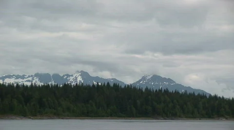 Forest and mountain tops Stock-Footage 157429