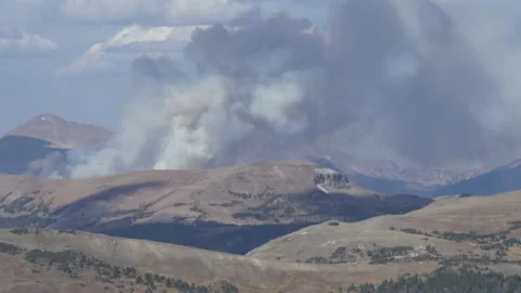 Forest Fire, Wildfire in Colorado Spewing Large Smoke Cloud Stock Footage 143030941