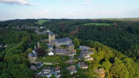 Forest house drone shot view Stock-Footage 270817005
