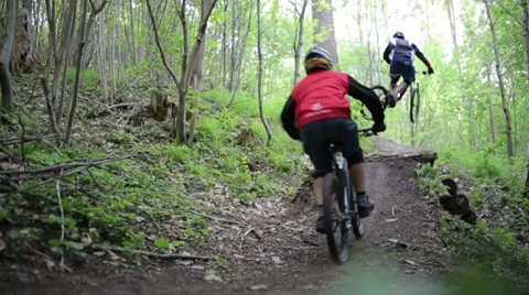 Forest Ramp Jump #2 库存影片 39352313