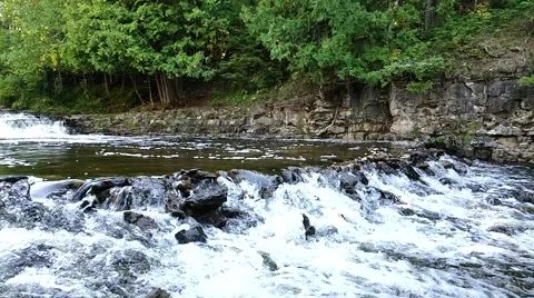 Forest River w Cliffs and nature in the woods Slow Motion 1 스톡 동영상 67956303