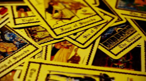 Foreteller Tarot Cards 04 Vídeo Stock 1038713