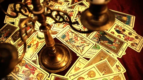 Foreteller Tarot Cards 13 Vídeo Stock 1038900