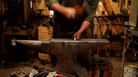 Forging tenon on the anvil Stock Footage 143168536