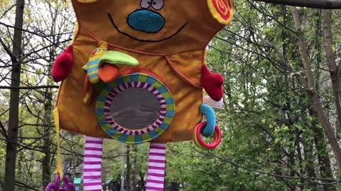 Forgotten toy Video stock 309335775