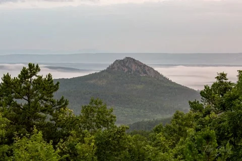 Forked Mountain Vídeo Stock 221942336