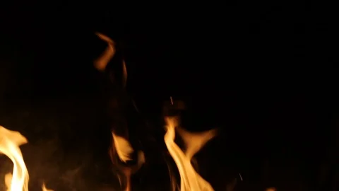 Forks of flame in the night Video stock 111219606