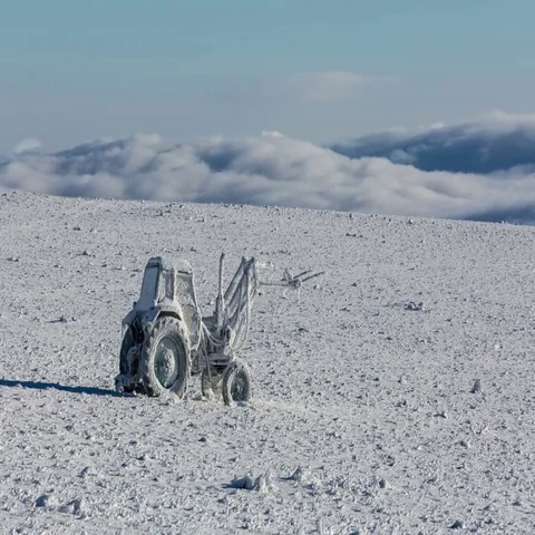 The formation and movement of clouds above the volcano Elbrus Stock-Footage 69395585
