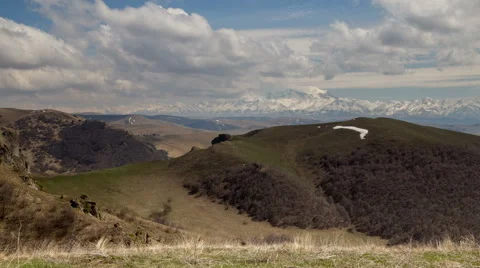 The formation and movements of clouds of the  mountains of Caucasus peaks. 스톡 동영상 65212013