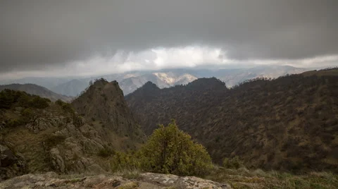 The formation of clouds up to the slopes of the mountains of Caucasus 스톡 동영상 66017936