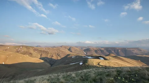 The formation of clouds up to the slopes of the mountains of Caucasus 動画素材 66747537