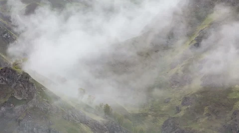 The formation  of clouds up to the slopes of the mountains of Caucasus Видео 66766909