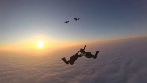 Formation skydiving. Vidéo 87966651