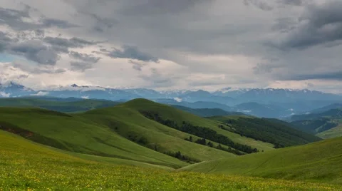 The formation of storm clouds over the mountains. Stock-Footage 52775045