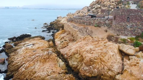 Fort Lambert, Cliffs, Hill, Pacific Ocean (Coquimbo, Chile) aerial view 動画素材 120347468