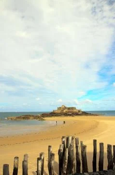 Fort of St Malo at low tide (Brittany France) Stock Photos
