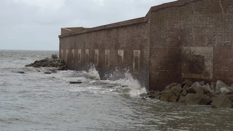 Fort Sumter Exterior Waves Vídeo Stock 77365592