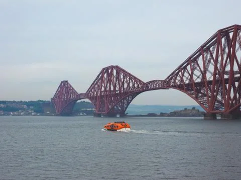 Forth Bridge over Firth of Forth in Edinburgh Stock Photos