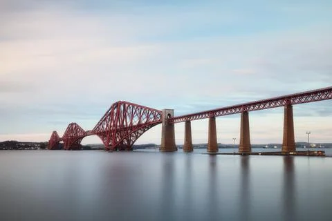 The Forth Rail Bridge crossing between Fife and Edinburgh Stock Photos