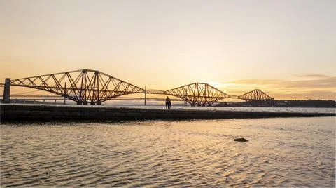 Forth Rail Bridge Sunset Couple Stock-Fotos