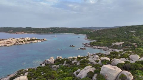 Forward Drone Passing Narrow Rocky Channel Sardegna Mediterranean Vídeo Stock 333729093