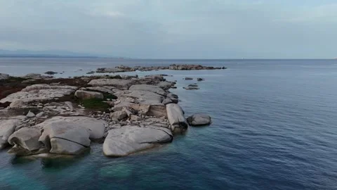 Forward Flight Approaching Rocky Islets Vídeo Stock 333185060