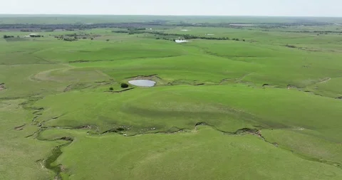 Forward flight viewing Kansas Flint Hills Prairie 스톡 동영상 335669929