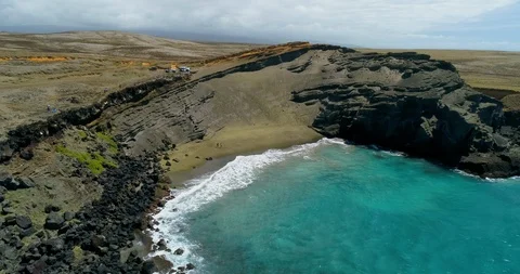 Forward tracking aerial view of Green Sand Beach,Big Island,Hawaii,usa Video stock 120708250