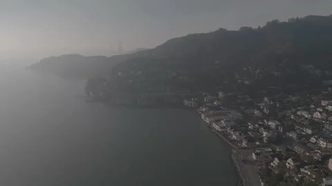 Forward tracking overall view near hills and river in San Francisco Stock Footage 336793252